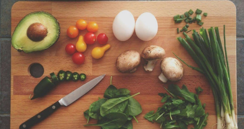 冰箱裡的「三類隔夜食材」別再加熱食用（圖／擷取自網站Unsplash）