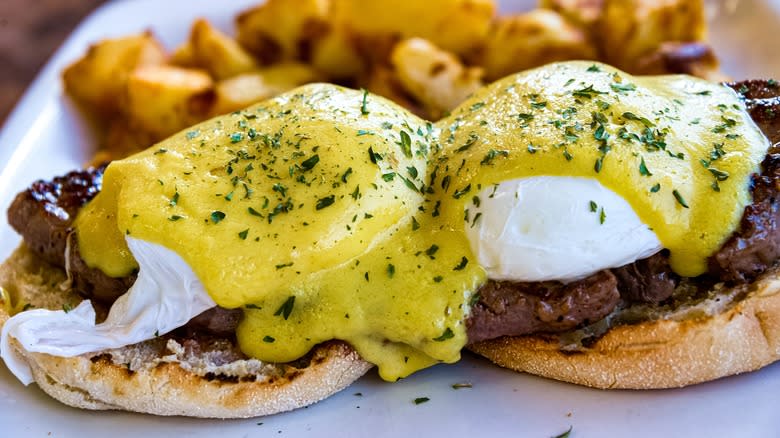 steak eggs Benedict