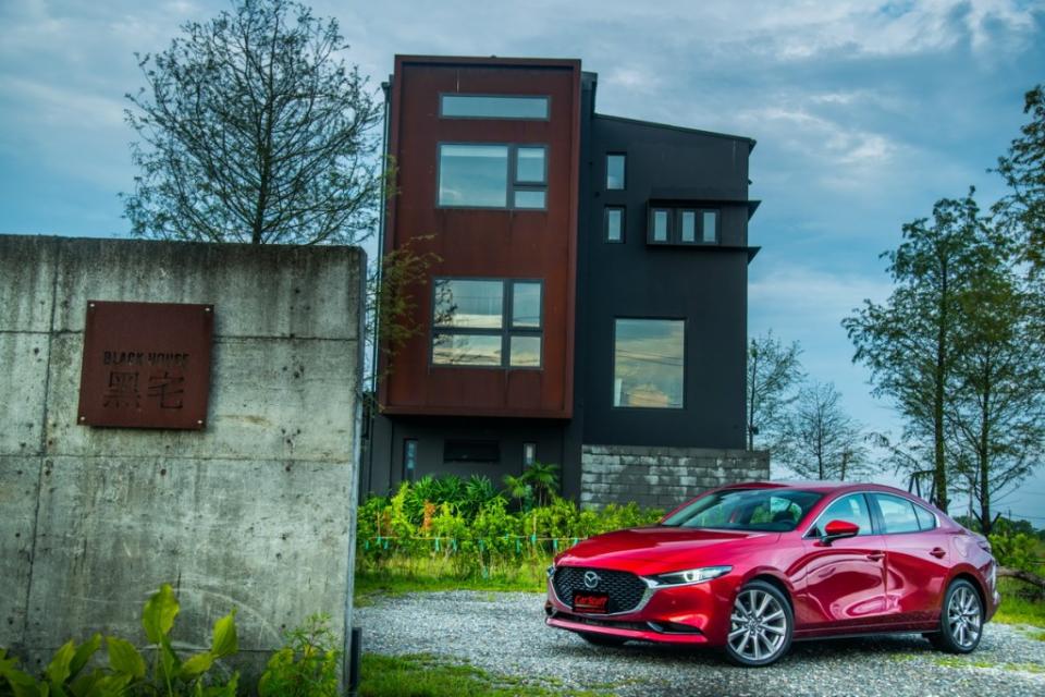 all-new-mazda3-feat