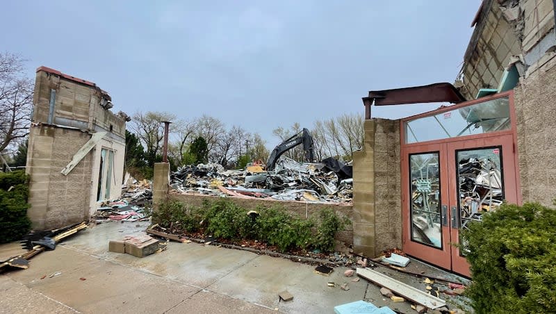 The rubble of the former Wildlife Rehabilitation Center of northern Utah on Monday. The George S. Eccles Dinosaur Park, adjacent to the site, plans to to build a new building where dinosaur models for the museum can be built.