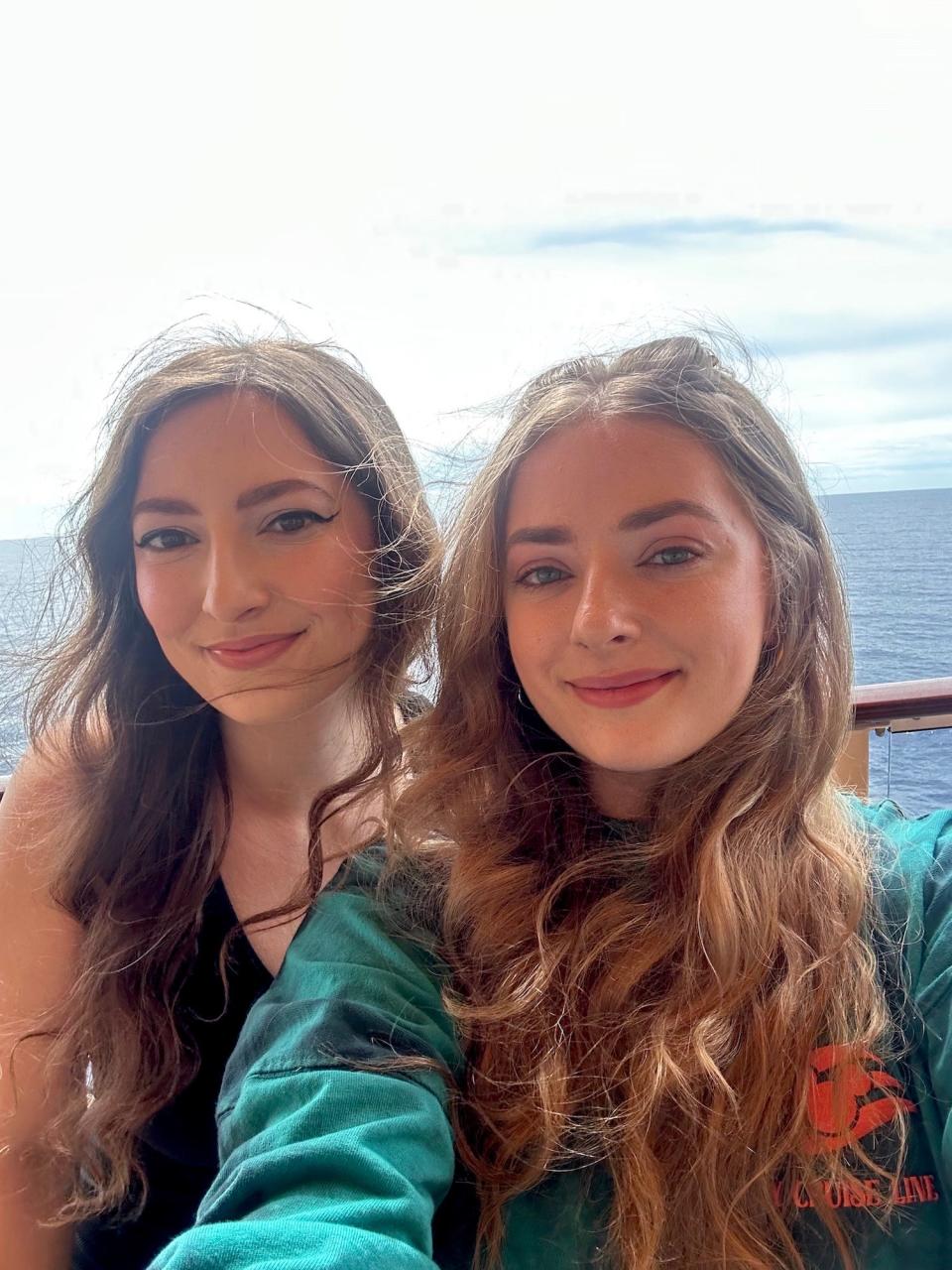 Amanda Krause and her sister on a Disney cruise in September 2023.