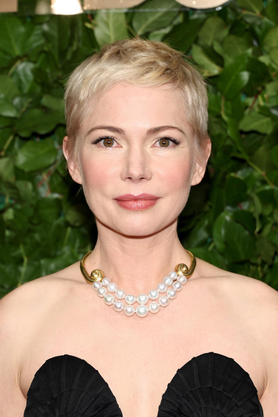 <p> The pixie cut was a very popular hairstyle in the '60s, with famous faces including Twiggy, Edie Sedgwick and Mia Farrow all sporting one during the decade. Here, actress Michelle Williams' haircut feels similar to the latter's iconic look. </p>