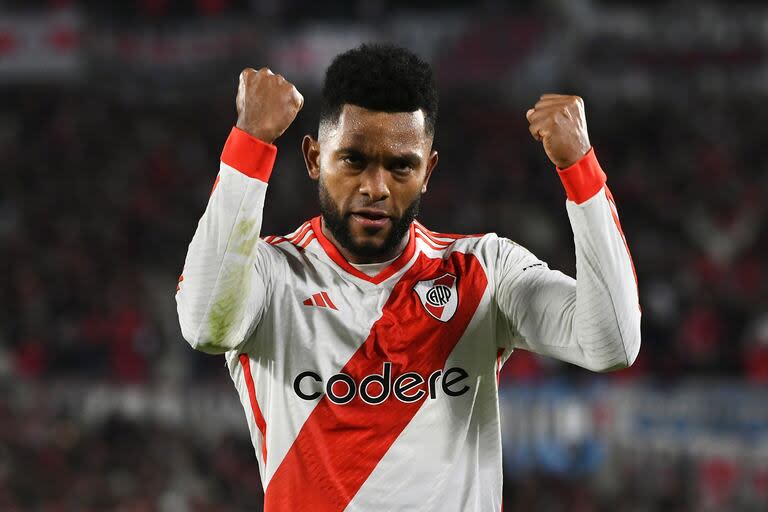 Miguel Borja convirtió los dos goles de River ante Deportivo Táchira en el cierre de la etapa de grupos de la Libertadores