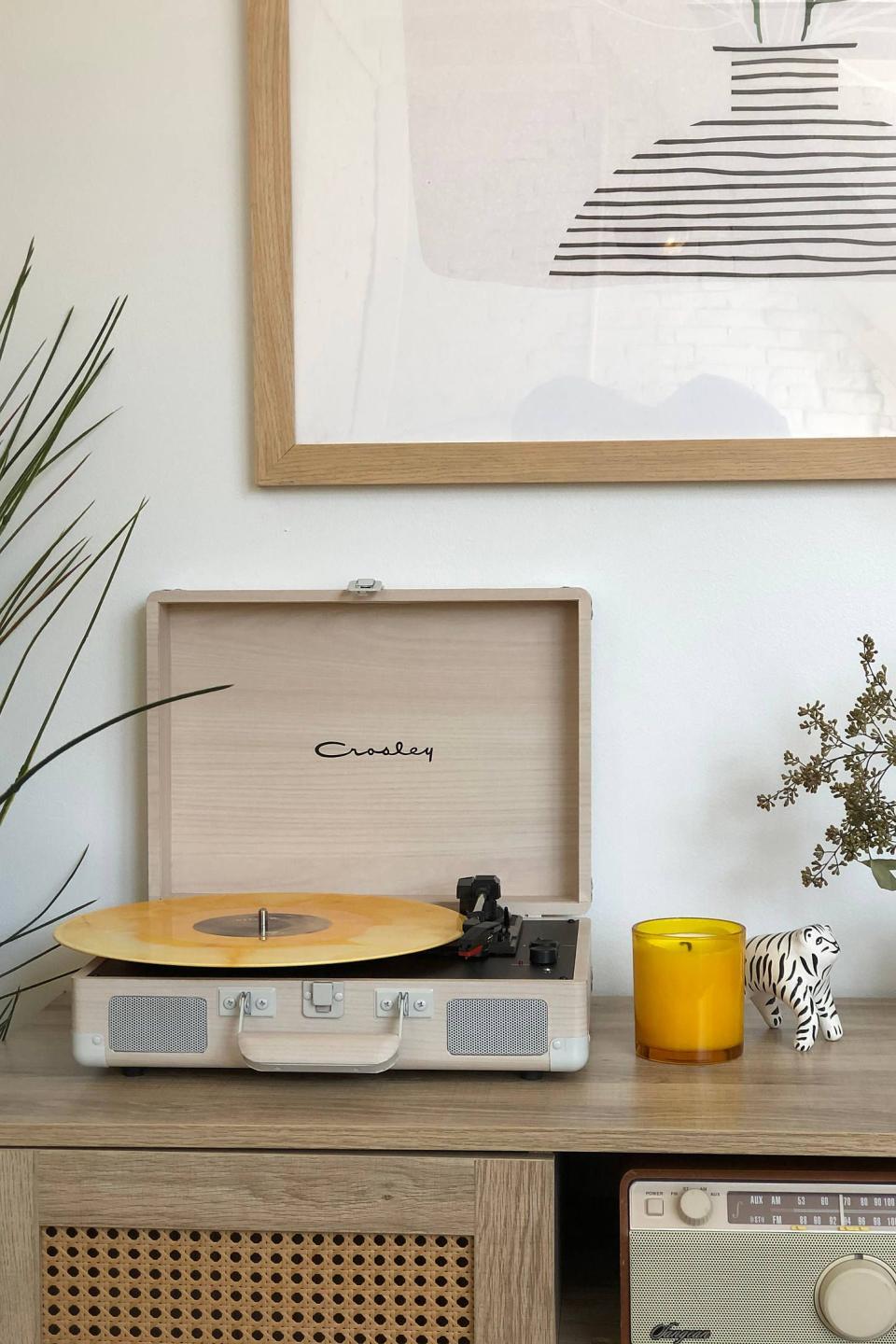 48) Washed Wood Cruiser Bluetooth Record Player