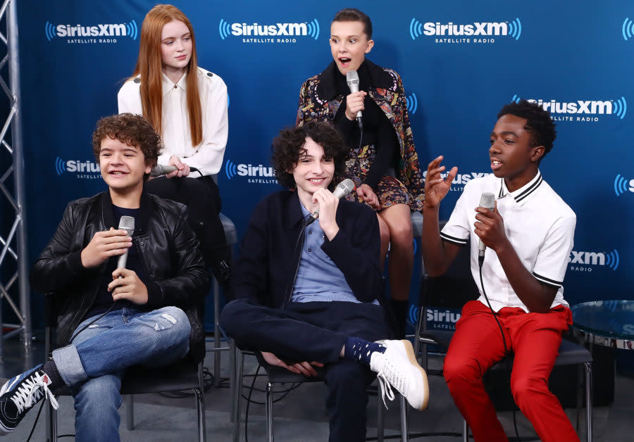 We give the “Stranger Things” kids’ 2017 AMAs red carpet style a solid 11