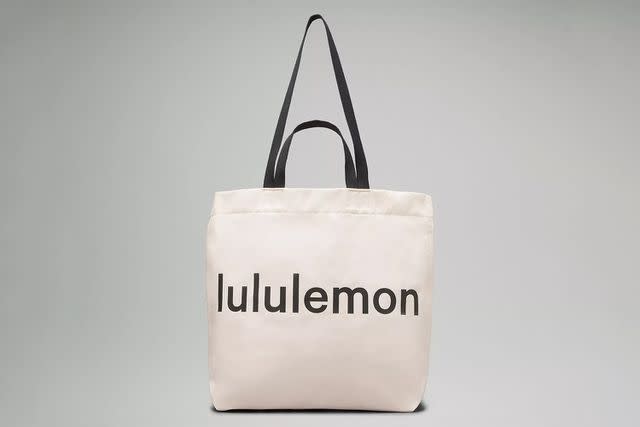 <p>lululemon</p>