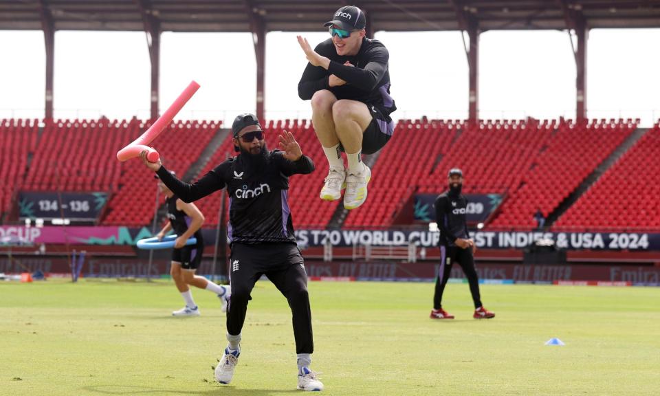 <span>Adil Rashid and Harry Brook train prior to England’s semi-final against India.</span><span>Photograph: Darrian Traynor-ICC/ICC/Getty Images</span>