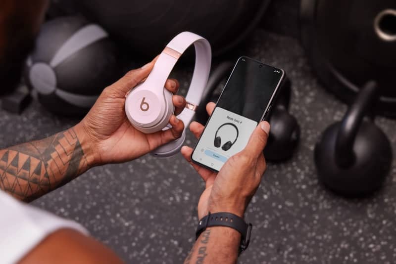 The Beats Solo 4 have a chip that enables fast pairing with both Android and iOS devices. Apple/dpa