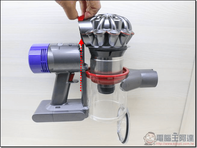 Dyson V8 Fluffy開箱評測體驗新一代設計超強續航噪音減半的多功能無線吸塵器