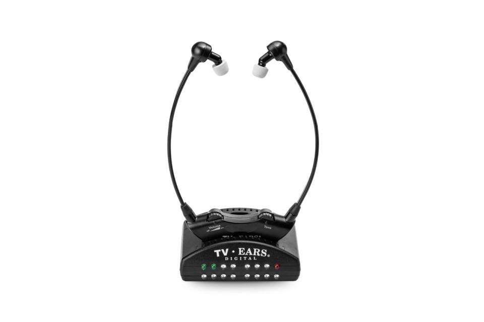 Sistema de auriculares inalámbricos digitales TV Ears. (Fotos: Amazon)