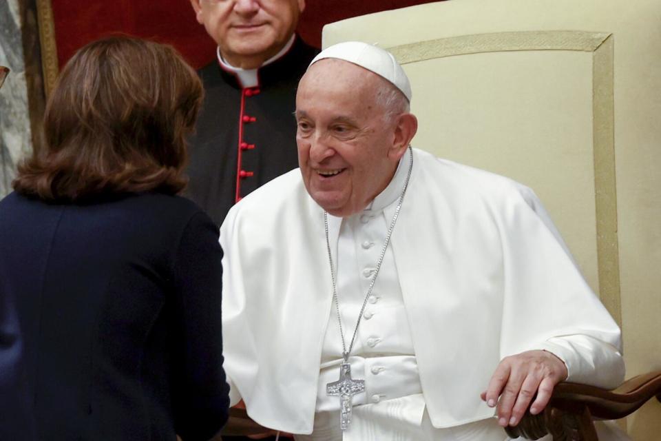 New York's Gov. Kathy Hochul greets Pope Francis.