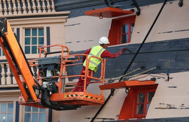 HMS Victory undergoes her biennial painting at the National Museum of the Royal Navy’s Portsmouth Historical Dockyard. Since 2015, the ship has been painted in the colours she was in at the time of the Battle of Trafalgar in 1805