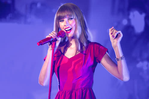 <span class="caption">Taylor Swift.</span> <span class="attribution"><a class="link " href="https://www.shutterstock.com/download/success?src=9v6bGVRvcn8p1Iw8WwkS2g-2-29" rel="nofollow noopener" target="_blank" data-ylk="slk:Shutterstock;elm:context_link;itc:0;sec:content-canvas">Shutterstock</a></span>