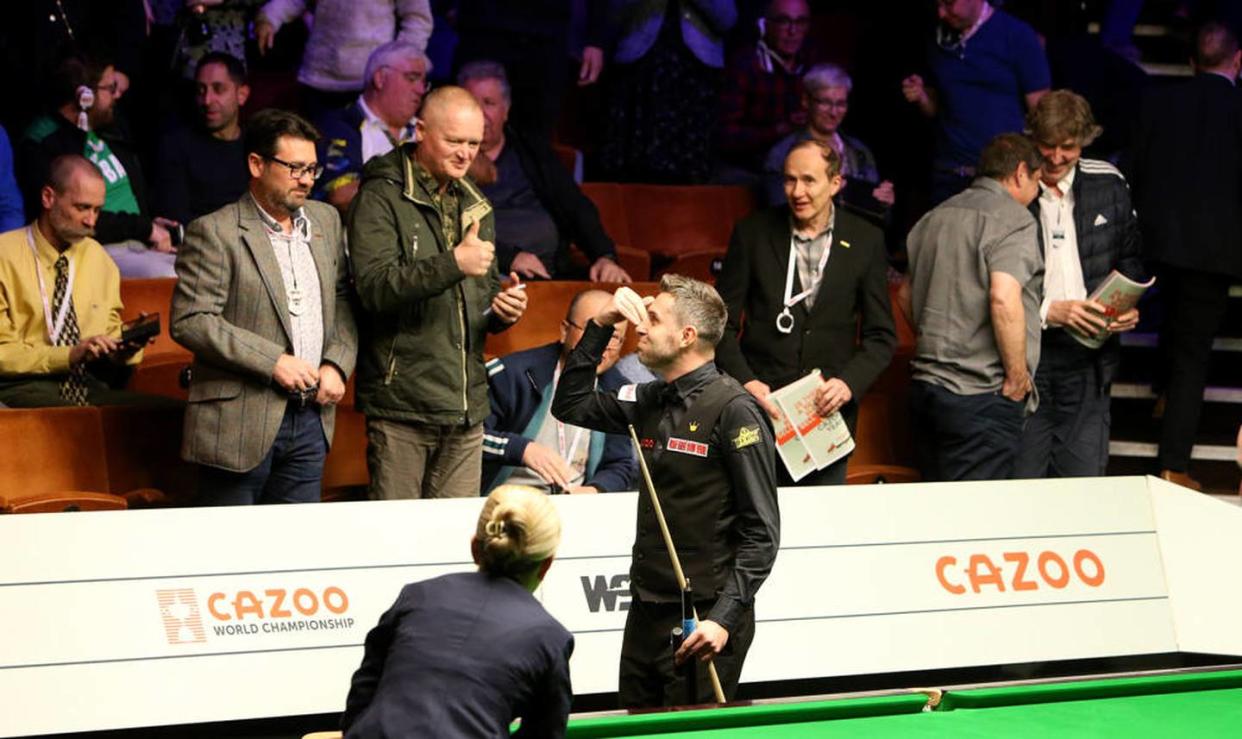 Irre Szenen! Notwarntest bei Snooker-WM