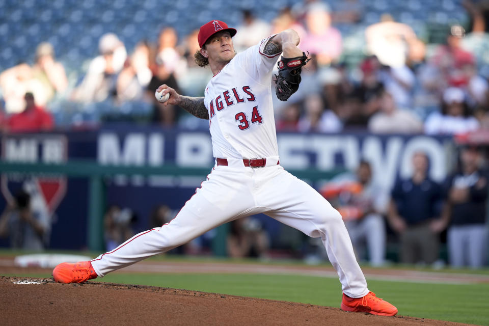 Los Angeles Angels starting pitcher Zach Plesac throws during the first inning of the team's baseball game against the Detroit Tigers, Friday, June 28, 2024, in Anaheim, Calif. (AP Photo/Ryan Sun)