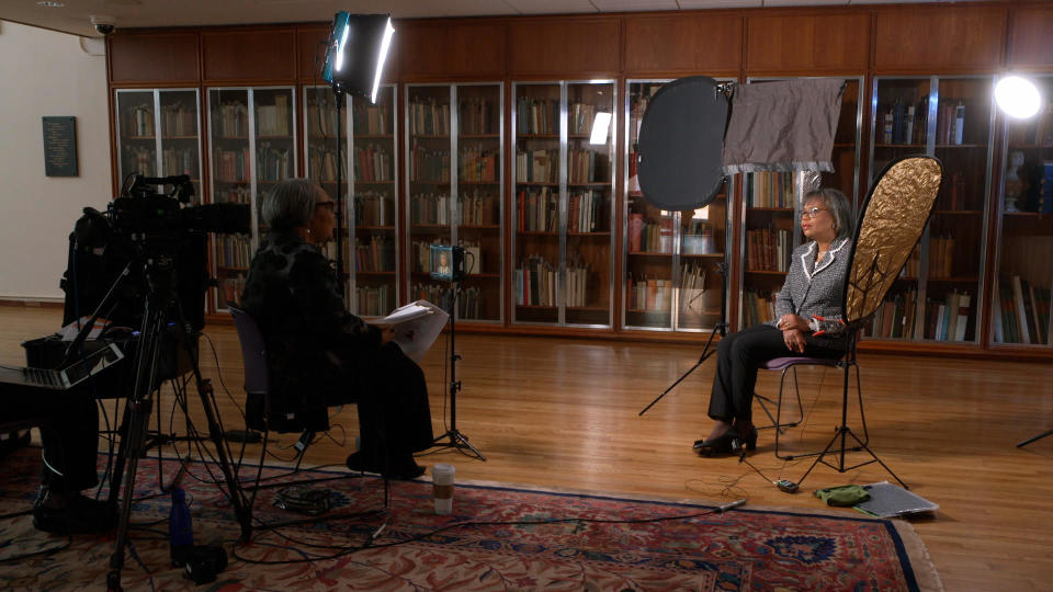 Richardson interviews Anita Hill for the HistoryMakers 