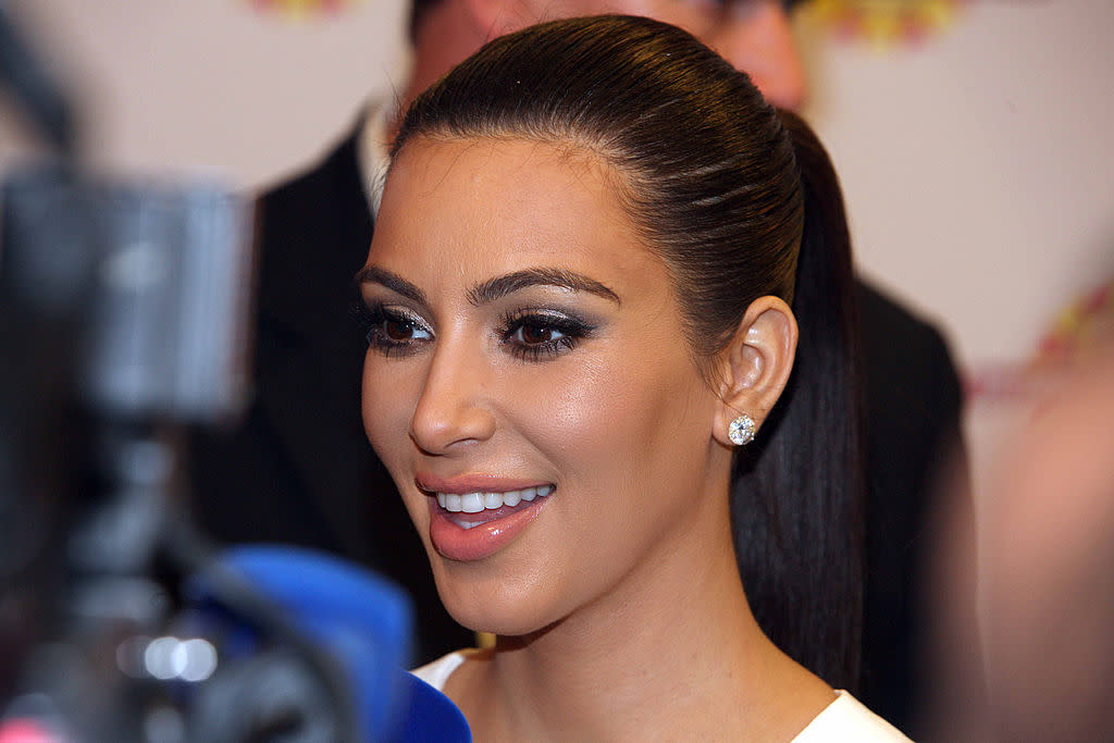 This is what Kim Kardashian does when she’s too lazy to wash her face