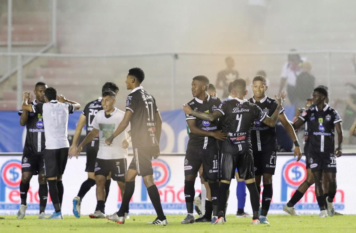 Tauro FC closes the day with victory, but the leaders in Panama do not change
