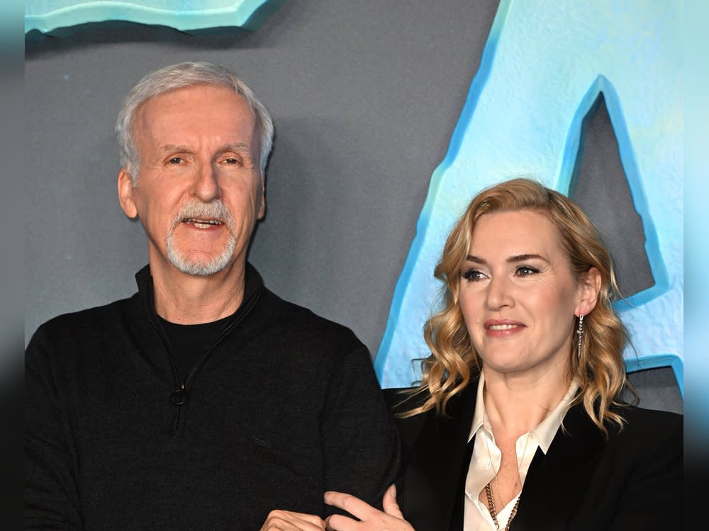 Vergeben und vergessen? James Cameron und Kate Winslet im Dezember 2022 bei einem Pressetermin zu "Avatar: The Way of Water". (Bild: imago/PA Images)