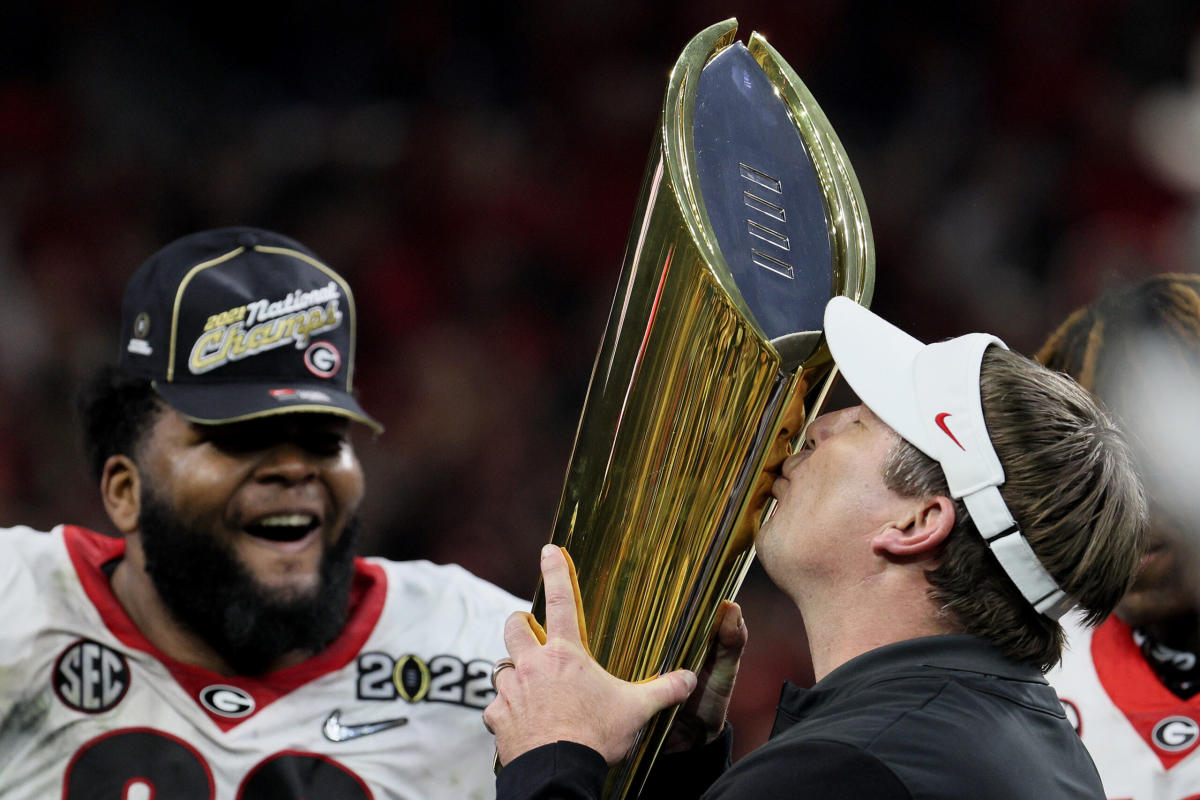 College Football Playoff on X: THE GEORGIA BULLDOGS ARE YOUR 2022 NATIONAL  CHAMPIONS!!!!! #GoDawgs x #cfbplayoff  / X