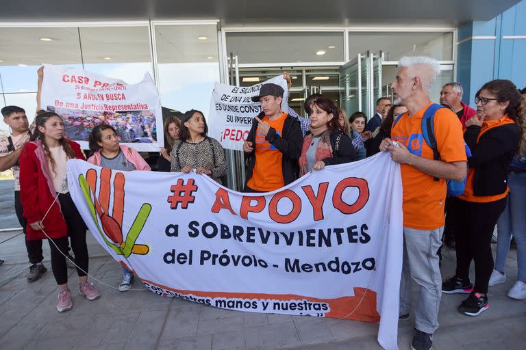 “Ahora nadie sabía nada”, “Vergüenza mundial”, “No tienen cara”, “Pura indignación y dolor”, “Una tristeza inmensa”, fueron algunas expresiones de rechazo que se escucharon tras el fallo