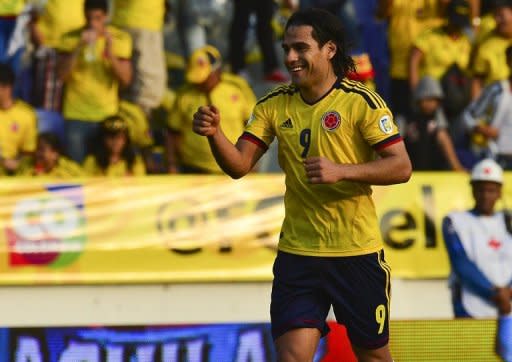 La eliminatoria sudamericana para el Mundial de Brasil-2014 ingresará en zona de vida o muerte cuando se dispute este viernes la decimotercera fecha con partidos clave a jugarse en La Paz, Buenos Aires, Asunción y Lima. (AFP/Archivo | Luis Acosta)