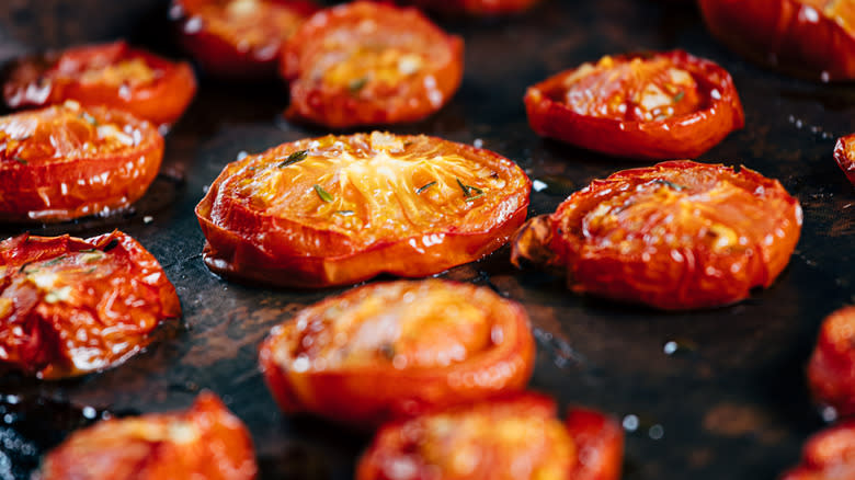 roasted tomato slices