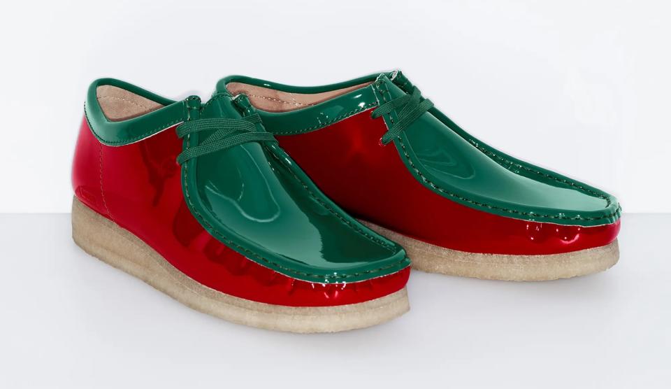 Supreme Clarks Wallabee Patent Leather Red Green 