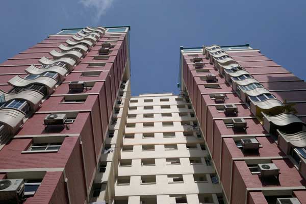 Just $100,000 short of hitting the million dollar mark, the asking price for the 1,528 sq ft HDB executive flat is the highest by far for the area. (PropertyGuru)