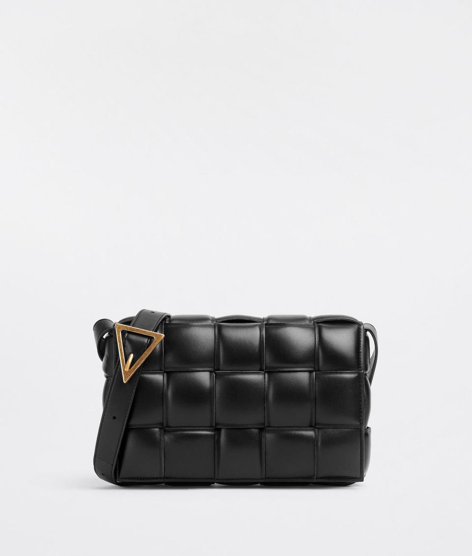 <p><a href="https://go.redirectingat.com?id=74968X1596630&url=https%3A%2F%2Fwww.bottegaveneta.com%2Fen-us%2Fpadded-cassette-nero-591970VCQR18425.html&sref=https%3A%2F%2Fwww.townandcountrymag.com%2Fstyle%2Ffashion-trends%2Fg46445147%2Fjacob-elordi-bags-shop%2F" rel="nofollow noopener" target="_blank" data-ylk="slk:Shop Now;elm:context_link;itc:0;sec:content-canvas" class="link ">Shop Now</a></p><p>Padded Cassette</p><p>bottegaveneta.com</p>