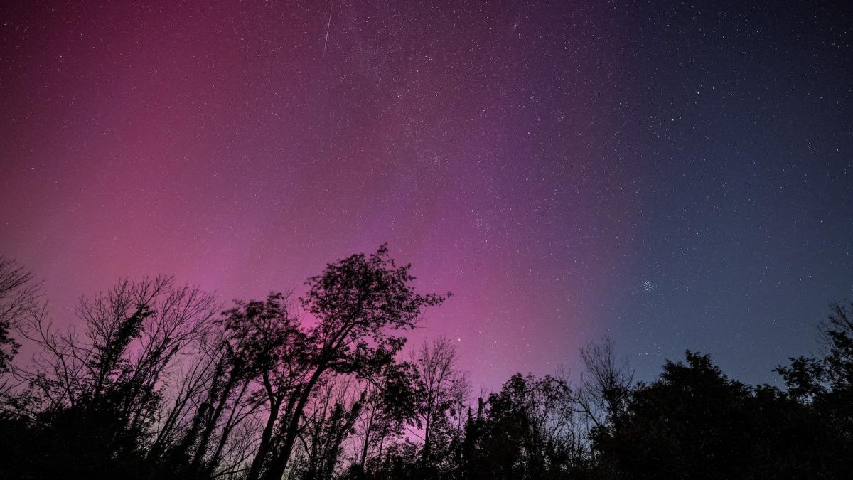 'Severe' G4 storm strikes Earth, making widespread auroras