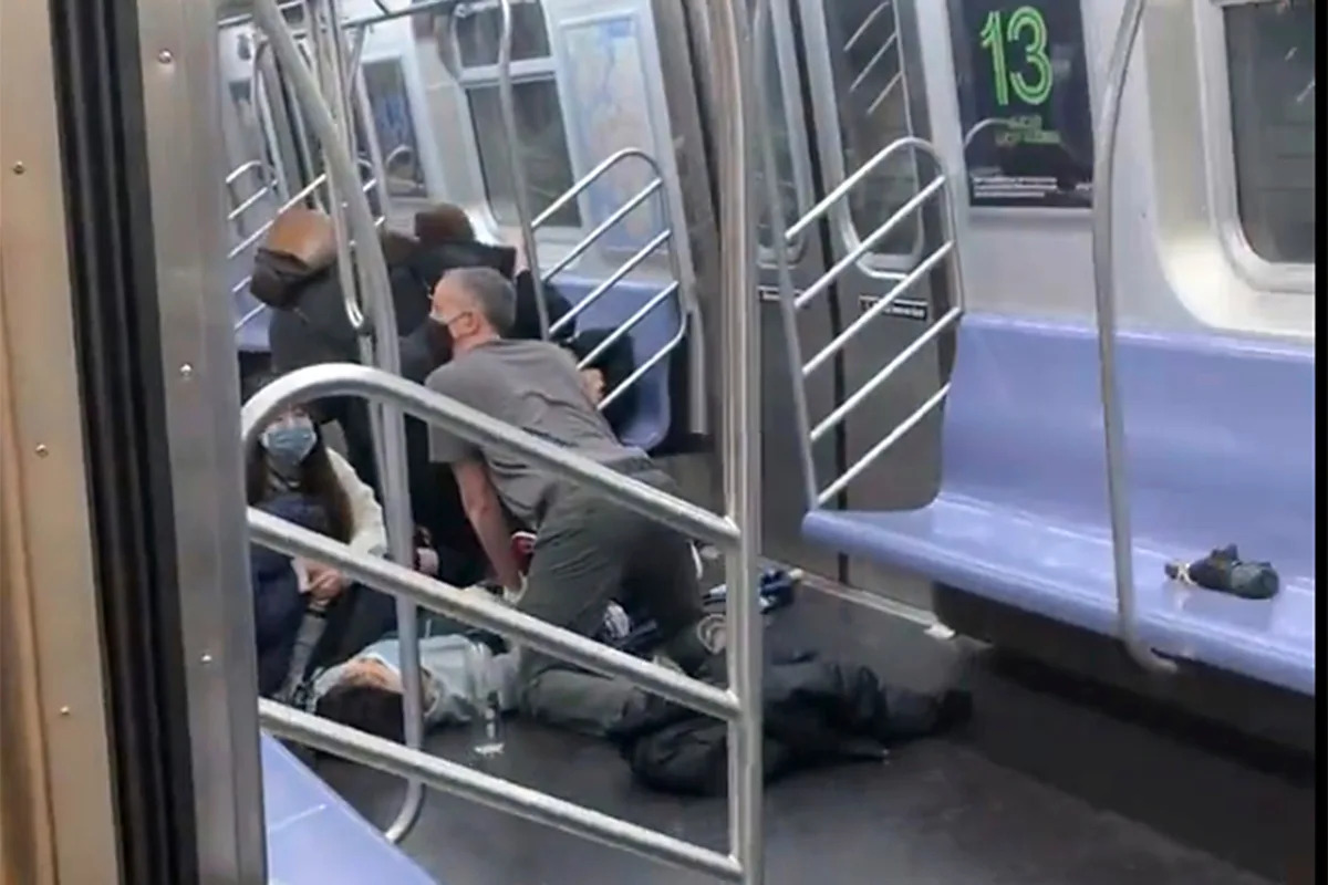 Nightmare on the N train: Inside the terrifying moments during the Brooklyn subw..