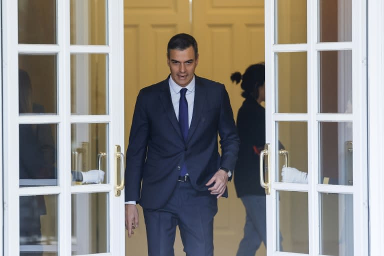 El anuncio del presidente del gobierno español, Pedro Sánchez, en el Palacio de La Moncloa, en Madrid, el 5 de abril de 2024 (OSCAR DEL POZO)