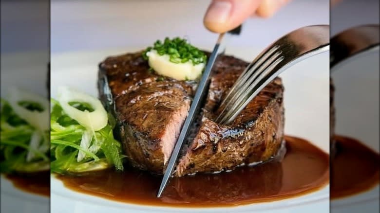 alexander's steakhouse sliced steak