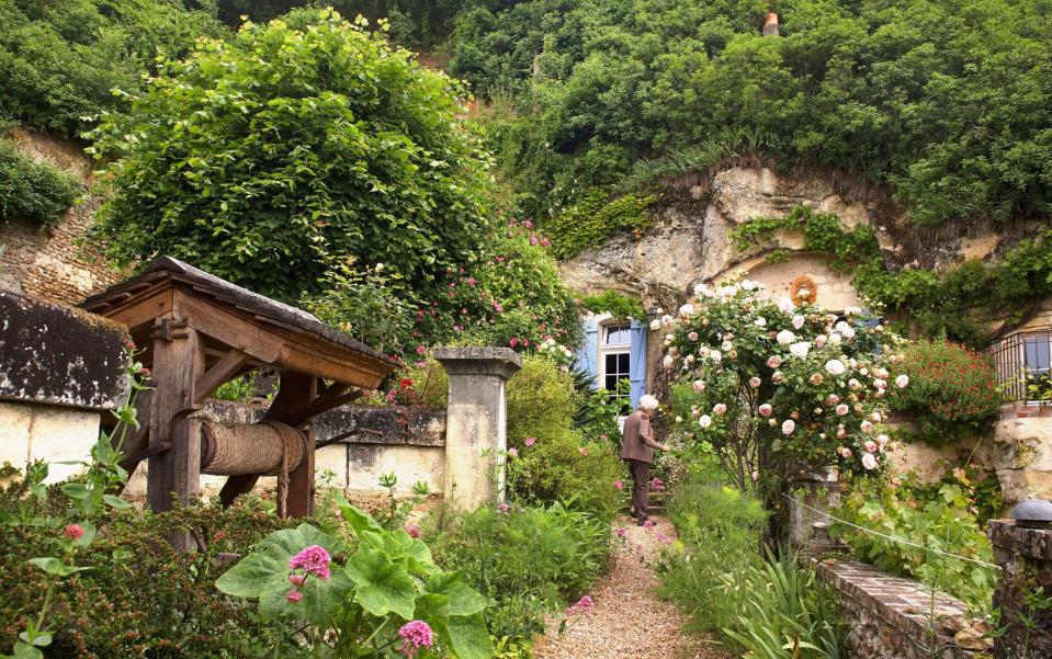 Village Troo France - Alamy