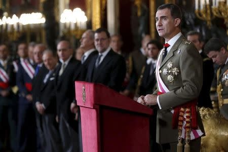 Spain's King Felipe VI gives a speech during Epiphany Day celebrations at the Royal Palace in Madrid, Spain, January 6, 2016. REUTERS/Juan Carlos Hidalgo/Pool