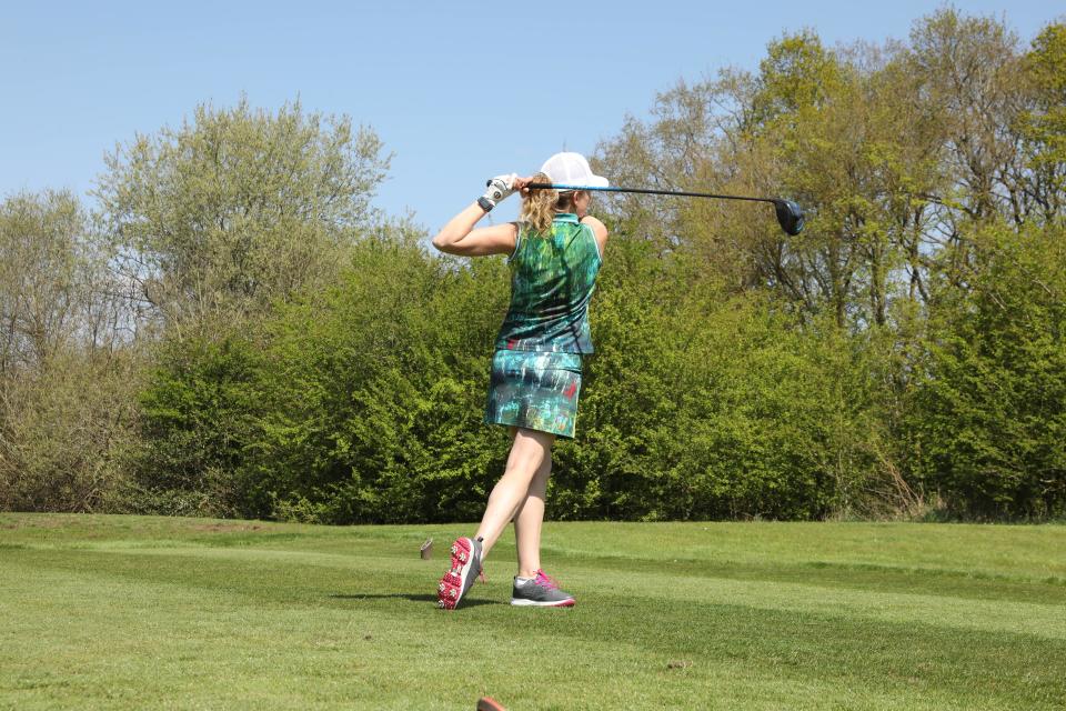 Women golfers