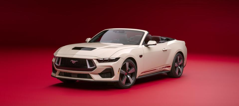 2025 ford mustang