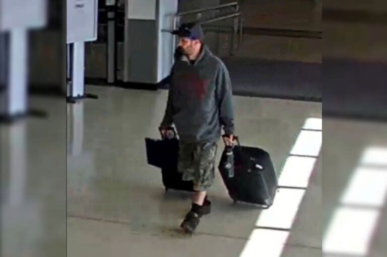 Estados Unidos: arrestan a un hombre tras encontrar un explosivo dentro de su valija en el aeropuerto de Pensilvania