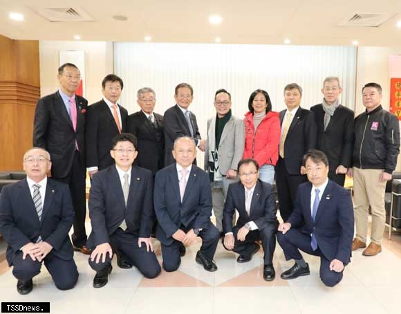 日本高松市議員拜會基隆市議會，議長童子瑋、副議長楊秀玉親自款待。（基隆市議會提供）