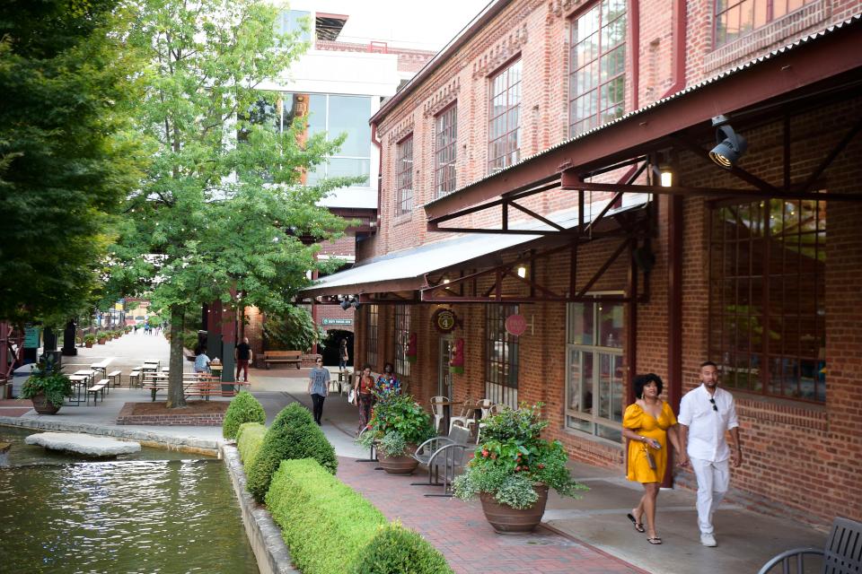 Even when games are not happening at Durham Bulls Athletic Park, the neighboring American Tobacco Campus is a hub of activity. Restaurants and shops on campus serve employees of the upper-level office space, as well as locals simply looking for a scenic stroll in an urban environment.