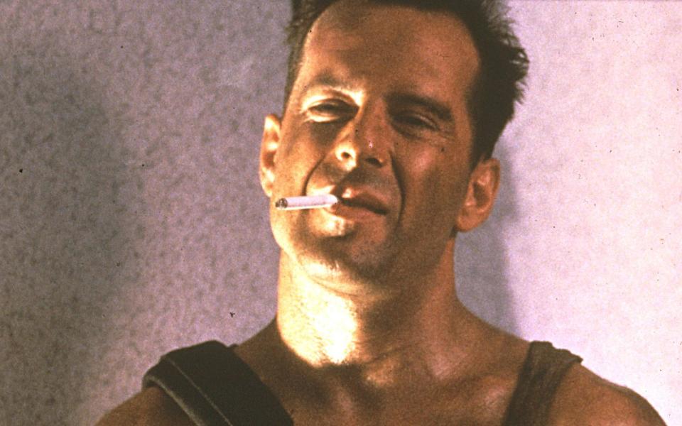 Nicht Rilke, aber auch krass: "Yippie-ya-yeah, Schweinebacke!" Der legendär gewordene Ausruf von Bruce Willis alias John McClane kam gleich in mehreren Filmen der "Stirb langsam"-Reihe vor. (Bild: teleschau / Archiv)