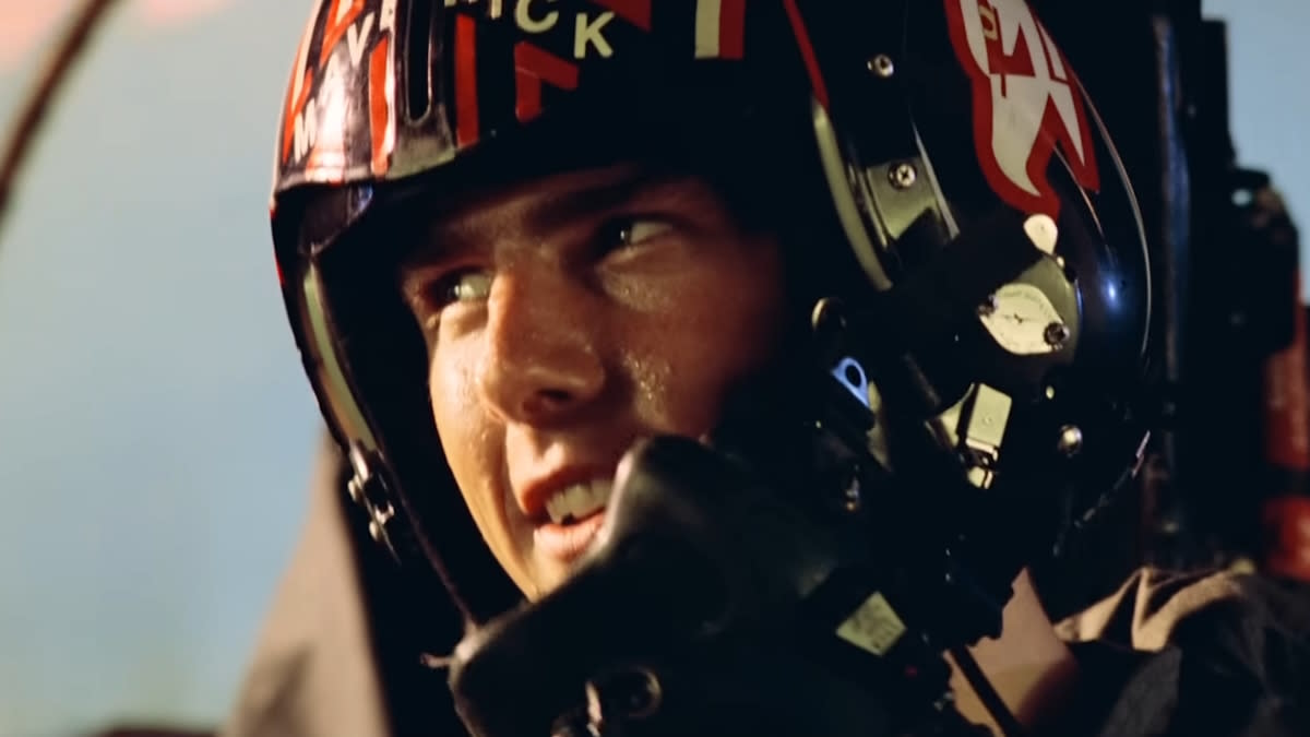  Tom Cruise rides as Maverick in Top Gun. 