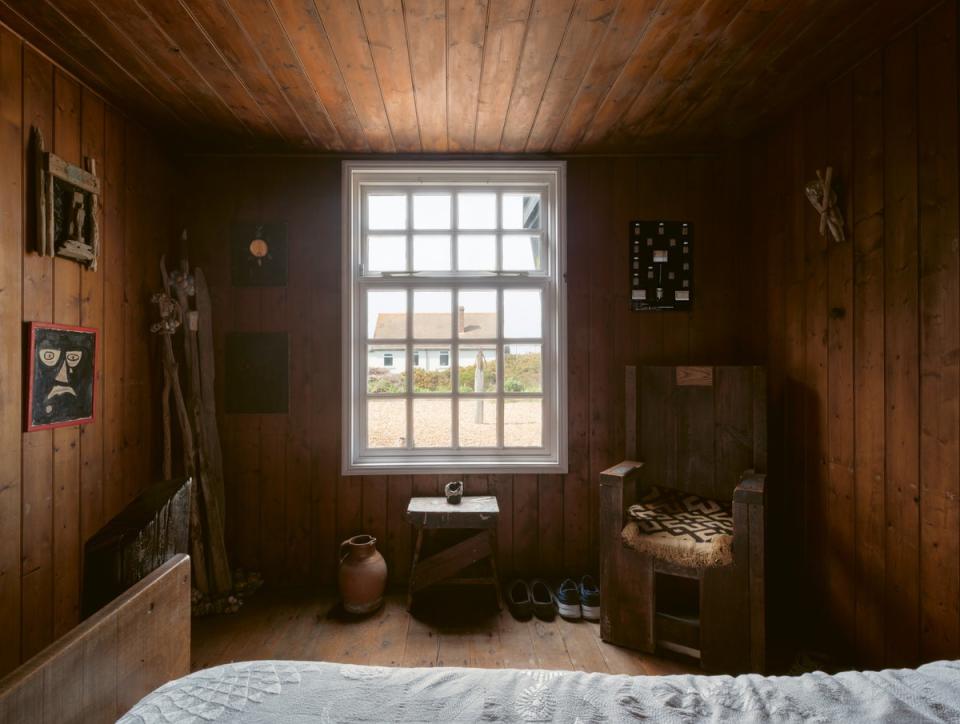 The bedroom of prospect cottage (Gilbert McCarragher)