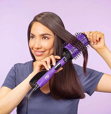 ​The Knot Doctor Detangling Hot Air Brush by Conair. Image via The Bay.