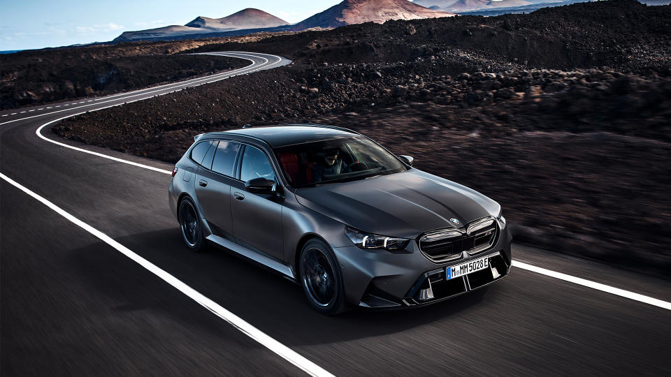 BMW reveals allnew, 717bhp hybrid M5 Touring and it could be the