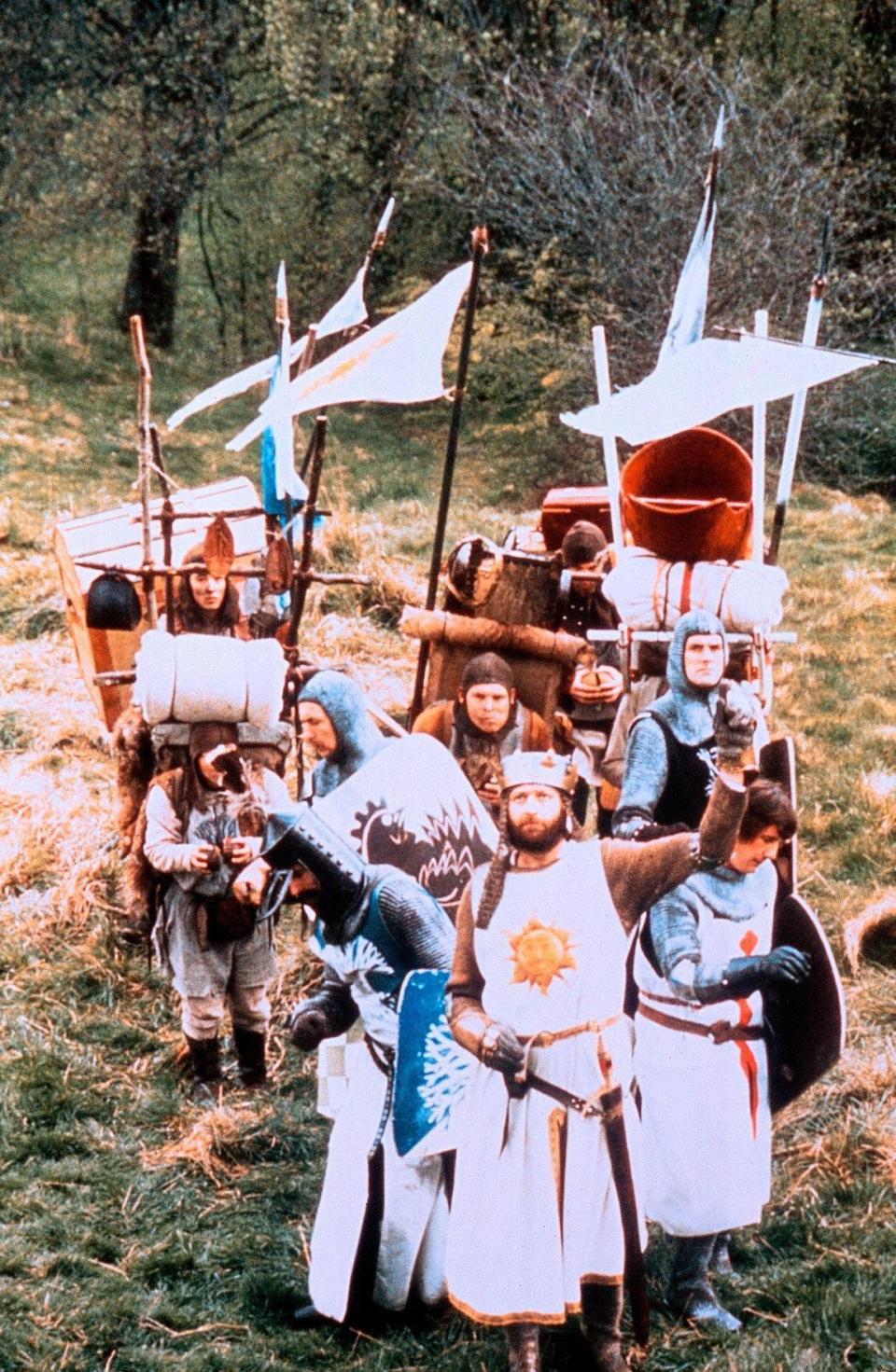 <p>Monty Python schick König Artus auf die irrwitzige Suche nach dem heiligen Gral – ein Klassiker der Filmgeschichte. (Foto: ddp) </p>