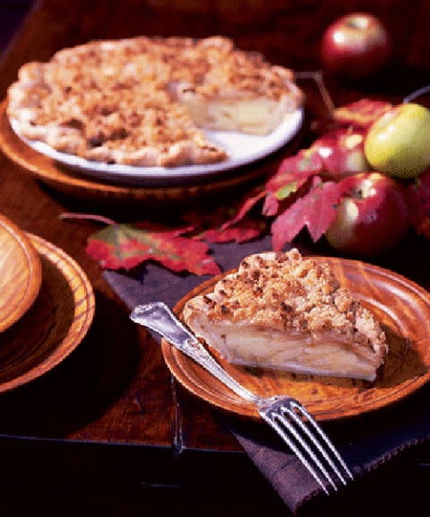 Apple-Cheddar Crumble Pie