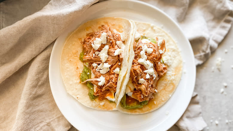 pulled pork tacos with guacamole