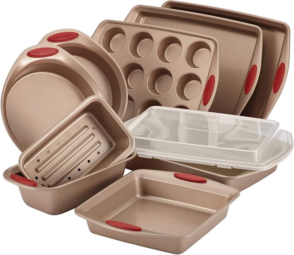 This&nbsp;Rachael Ray cucina nonstick bakeware set has a 4.7-star rating and more than 700 reviews. Find it for $200 on <a href="https://amzn.to/2vzb5SG" target="_blank" rel="noopener noreferrer">Amazon</a>.